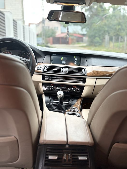 BMW F10 520d manual