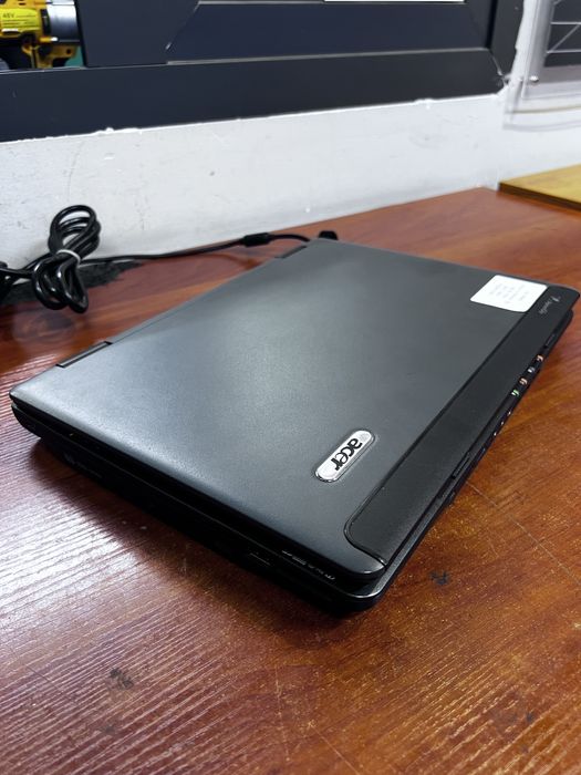 Ноутбук офисный Acer