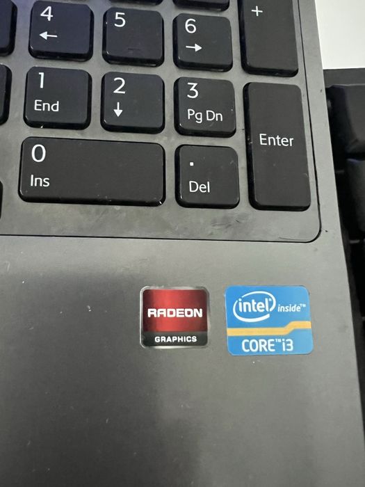 Vand Laptop Sony Vaio in stare buna I3