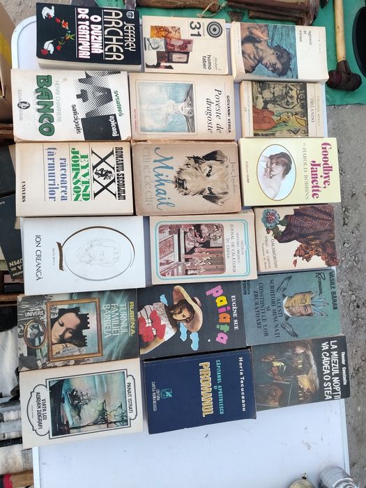 Cărți de citit. Ieftine.