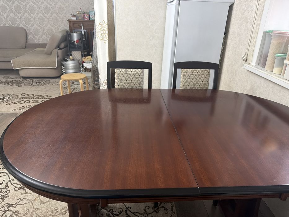 Продам стол со стульями