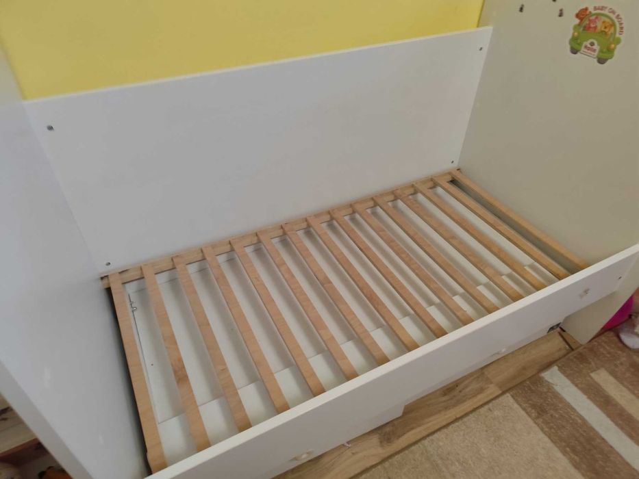 Кошара с люлеещ механизъм + 2 матрака