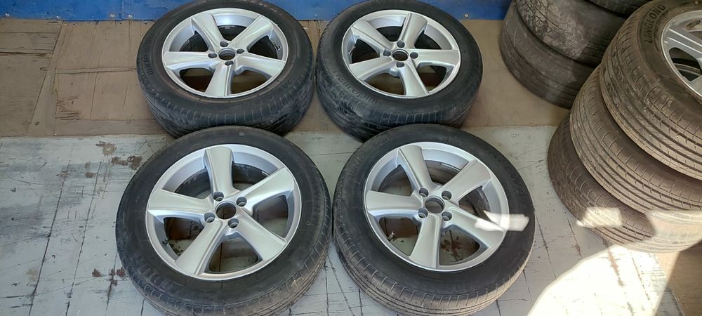 Комплект шин с дисками R16