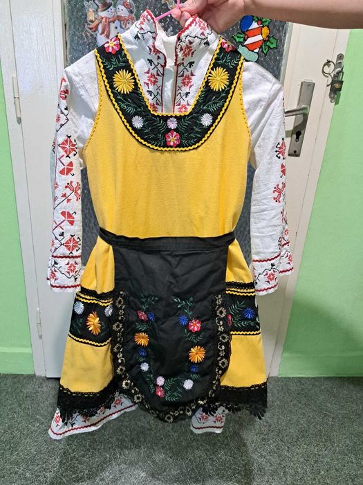 Детска народна носия