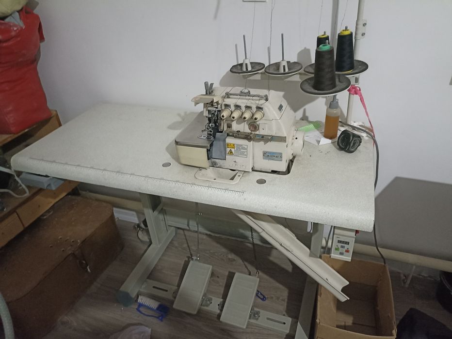 Оверлок Пятинитка