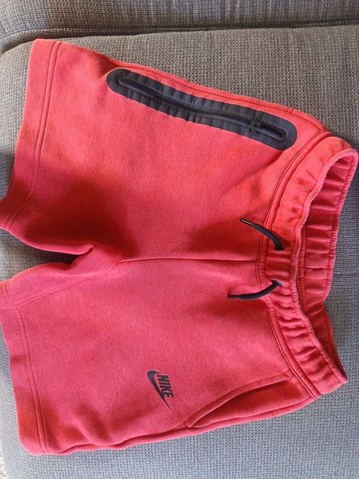 Nike tech pants M