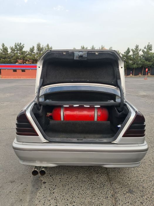 Mersedes benz w202 sotiladi