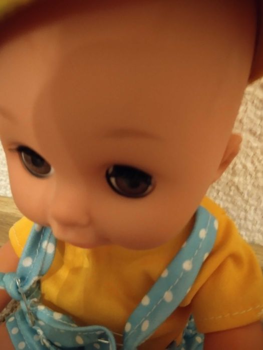Кукла бебе с 12 звука
