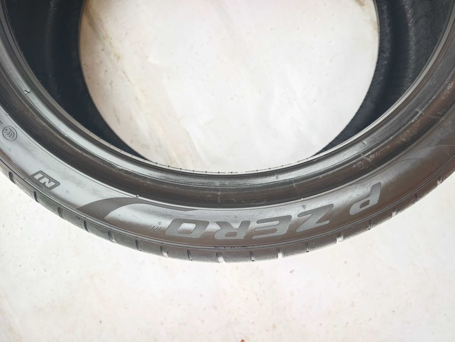Anvelope 235/40/19 vara PIRELLI PZero