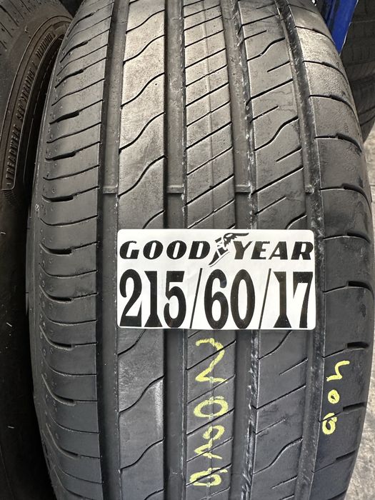215/60/17 goodyar