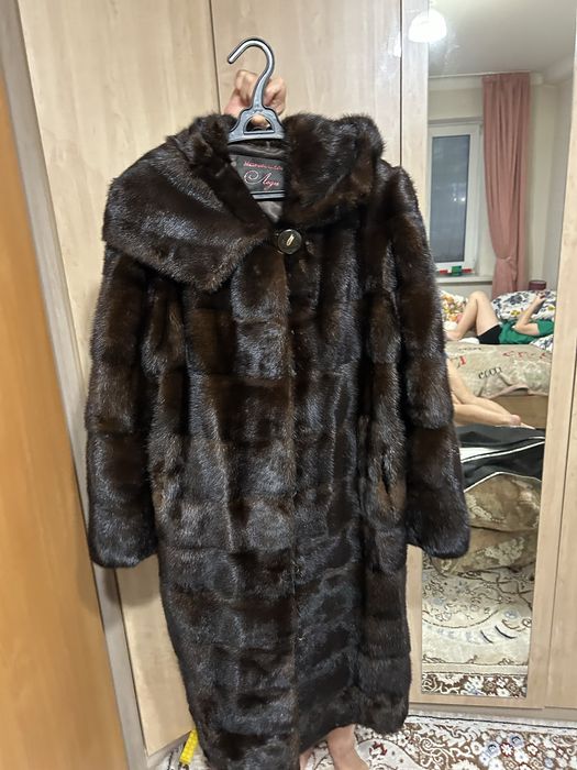 Продам норковую шубу