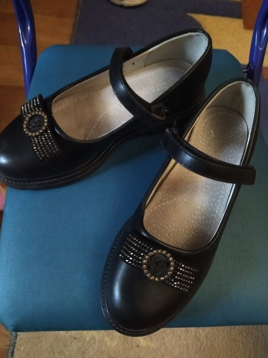 Детская обувь  любые за 2000 .