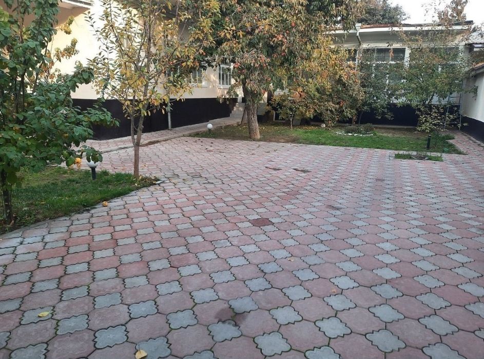 Аренда участка 5 ком 3 соток. Кукча Улица Нурафшон. Кафе Бешкозон