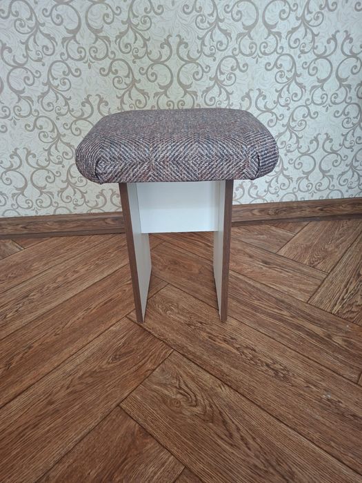 Продам табуретки