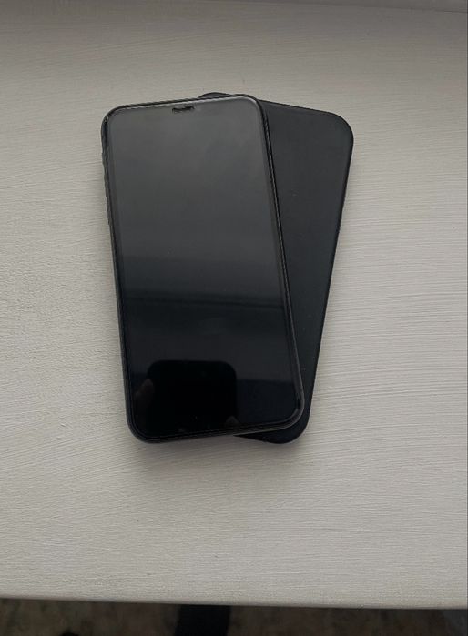 Iphone 11 64 гб черный с коробкой