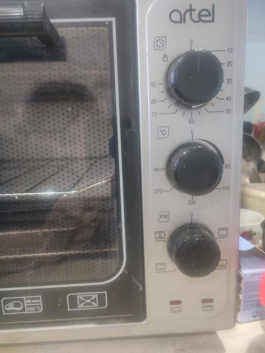 Продам электропечь Artel MD 3618 L