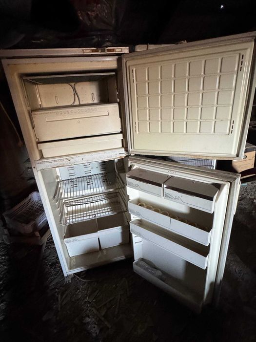 Холодильник Музлаткич Muzlatkich Российский сотилади, Халадилник sotil