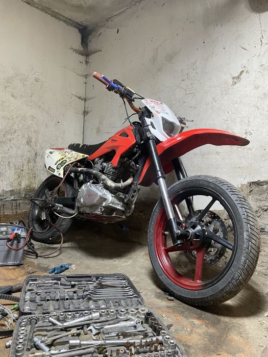 Обменяю мотоцикл на автомобиль