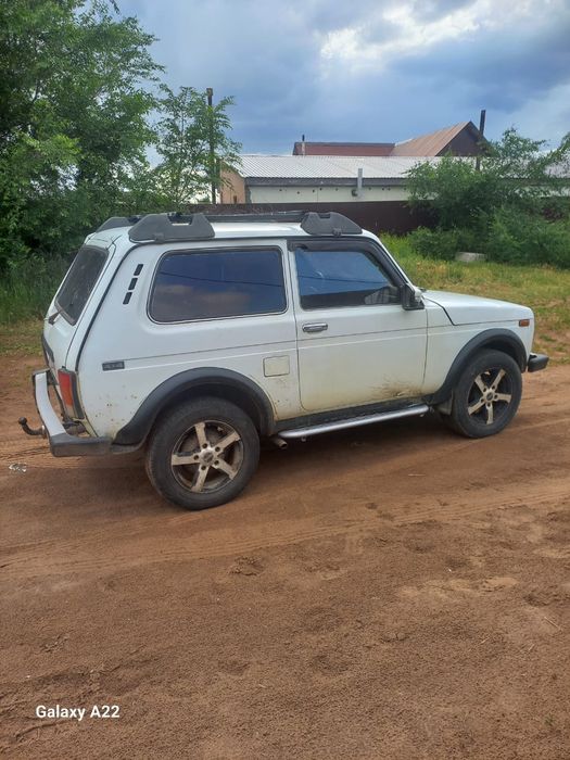 Продам ниву ваз 2121