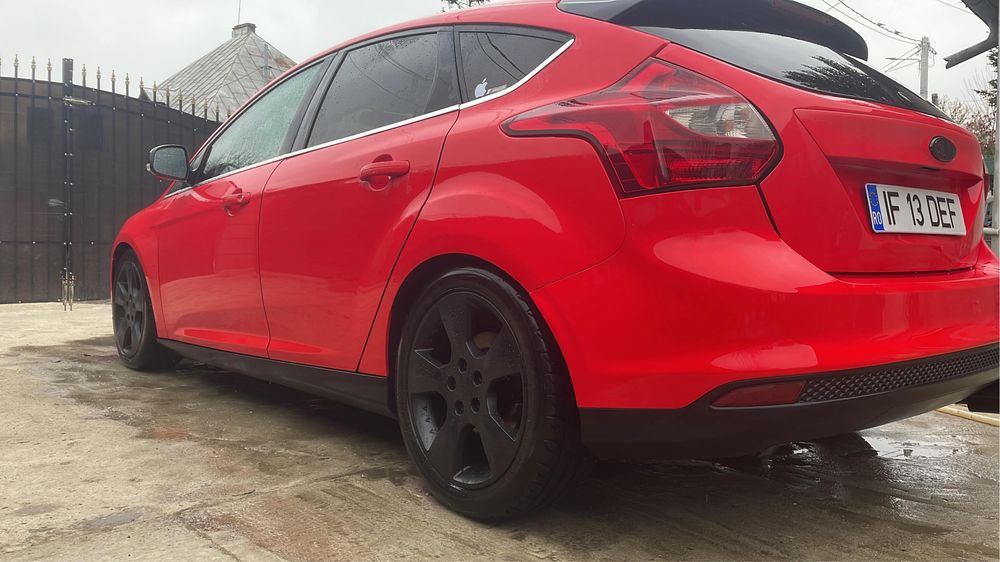 FORD Focus 2012 — imagine 5