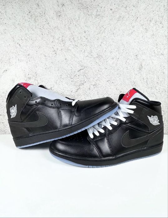 Jordan 1 Mid SE Black Metallic Reimagined