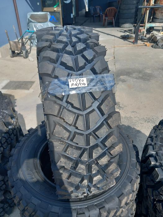 235 70 R 16 off road Tz.Gomme