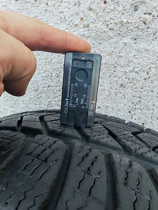 225 50 17 зимни гуми 225/50R17