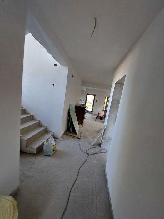 Casă cu 4 camere de vânzare în zona Episcopia Oradea Bihor