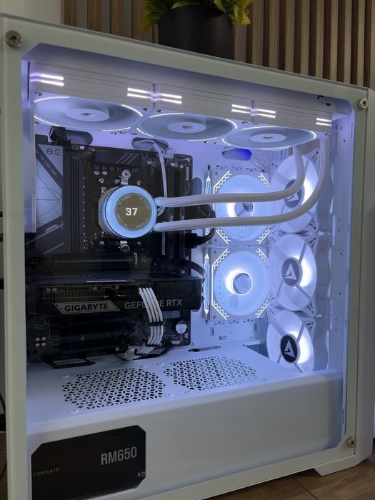Pc Gaming ca NOU Ryzen 5 9600x • RTX 5060Ti •32Gb DDR5 • Garantie