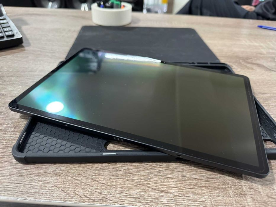 Samsung TAb s8 + 5g