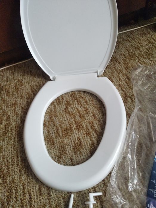 Нов капак за тоалетна чиния само за 10лв.