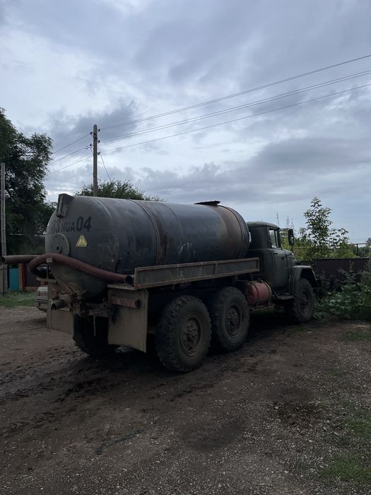 Срочно продам ассенизатор зил 131