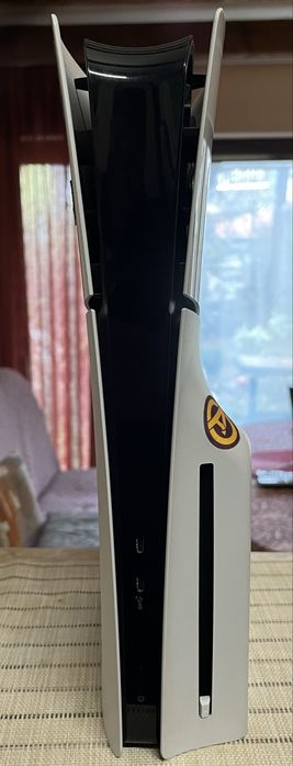 Продавам playstation 5 slim