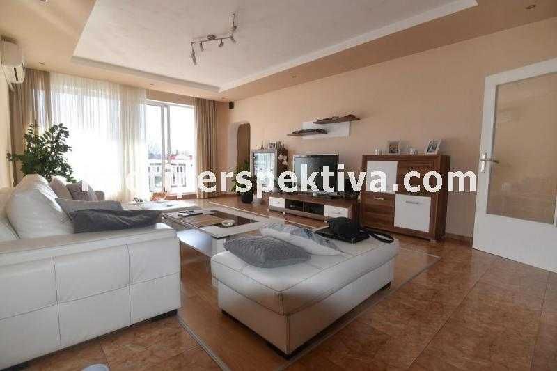 реф.15036 Гараж в цената, готов за нанасяне-Коматевски възел!