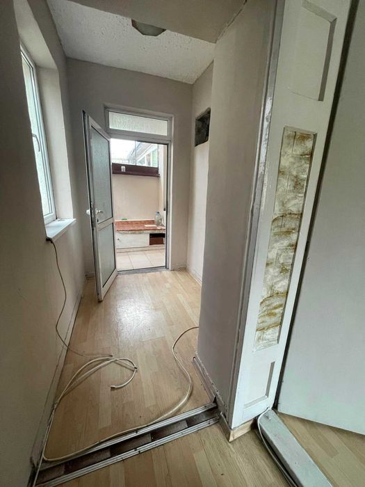 Пазар !!! Етаж от къща !!! Тухла !!!