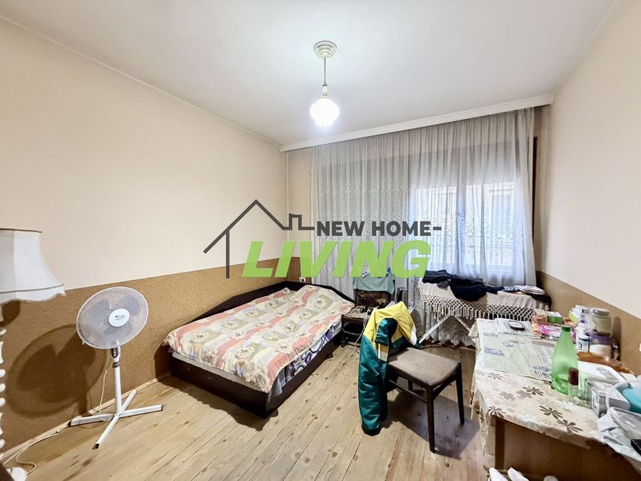 Продава се Етаж от къща в Пловдив, Гагарин - 190 кв.м за 591 €/кв.м - Снимка #8