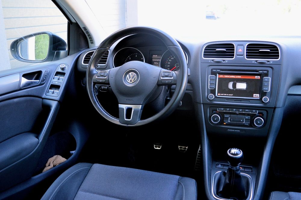 VOLKSWAGEN Golf 2011 — imagine 5
