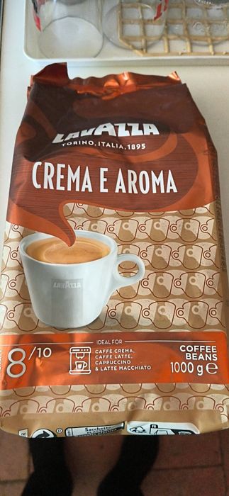 190 килограма LavAzza crema e Aroma original