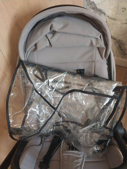 Продам всесезонную каляску