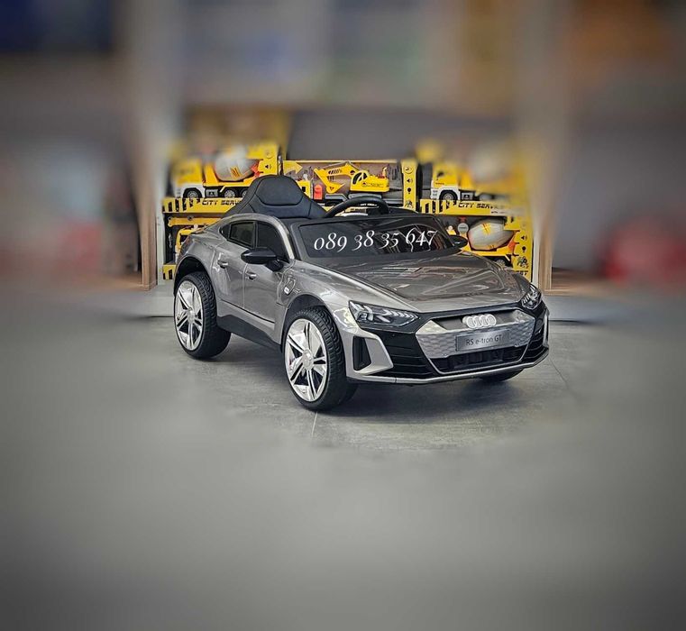 ТОП ЦЕНА!НОВО!Акумулаторна кола AUDI RS E-TRON с 12V,EVA ГУМИ,металик