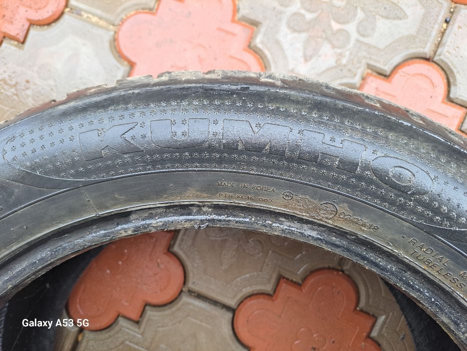 Продам зимние шины на R19