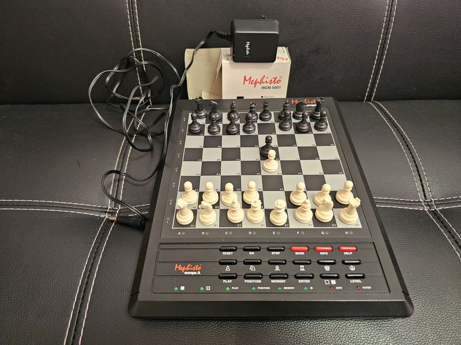 Шахматен самоучител Mephisto