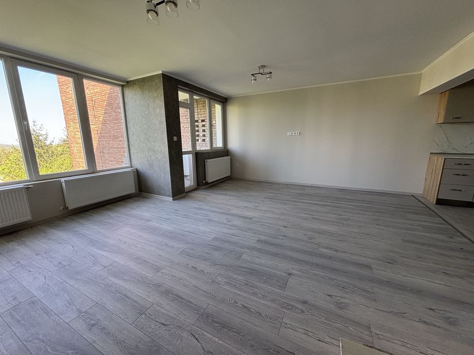 Продава се Тристаен апартамент в Габрово, Младост - 110 кв.м за 742 €/кв.м - Снимка #2