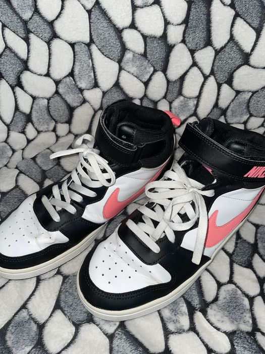 Дамски кецове Nike