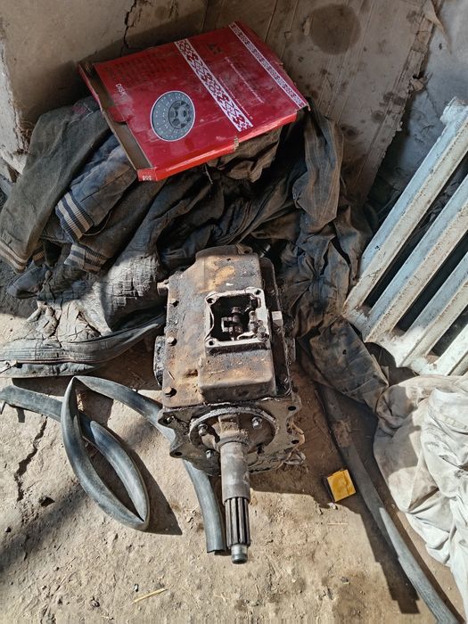 Зил коробка сотилади