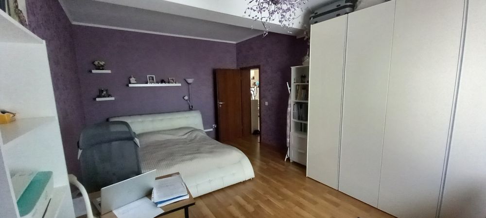 Închiriez apartament 3 camere