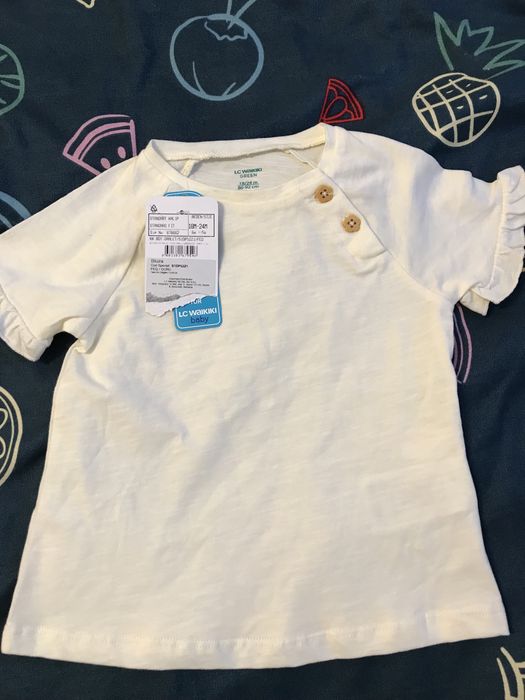 Tricou  mărimea 86-92 LC Whaikiki nou