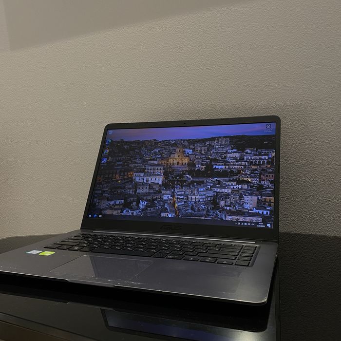Asus Vivobook 15