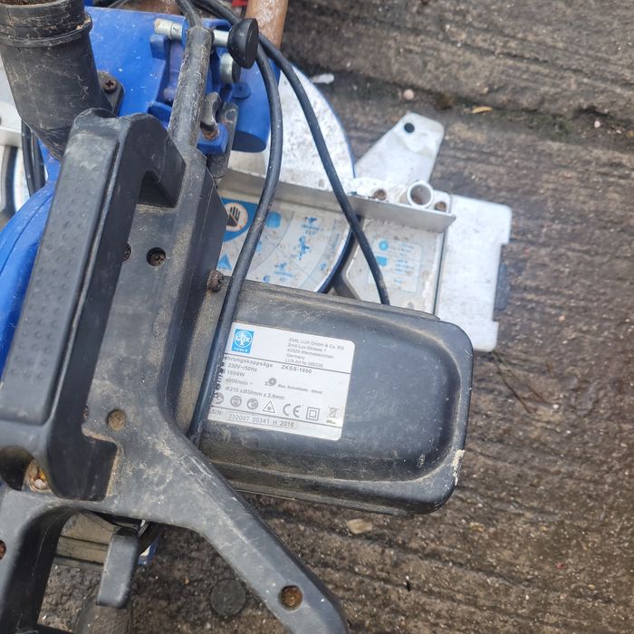 Fierăstrău circular