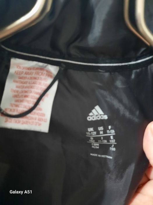 Пуховик ,весна. Adidas
